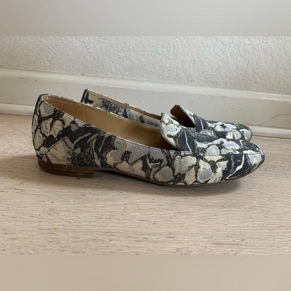 Naturalizer Women’s Floral Printed Flats Sz 8 - Picture 2 of 6